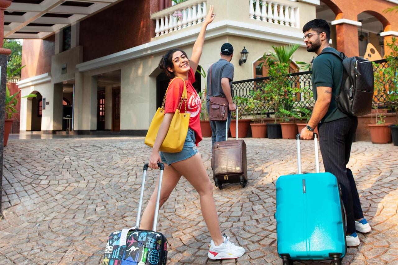 Fairfield By Marriott Goa Calangute Hotell Exteriör bild