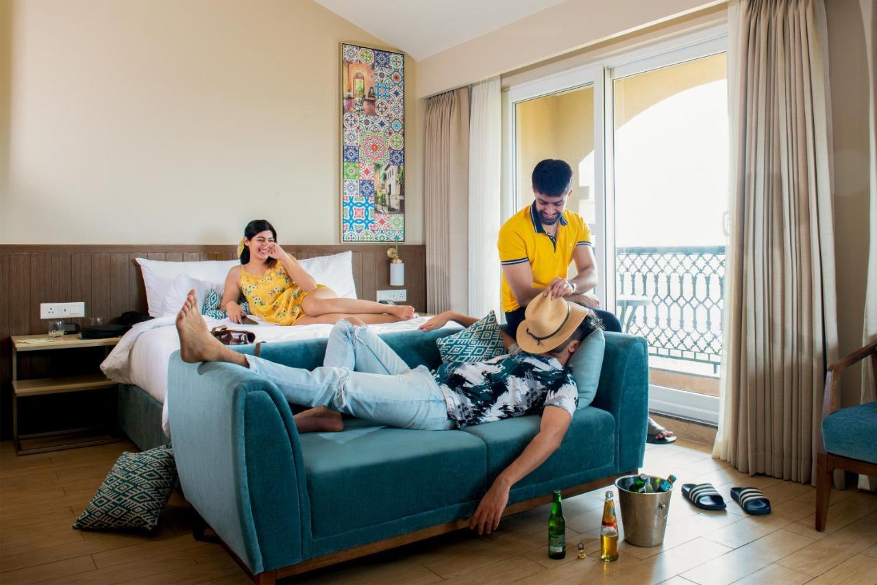 Fairfield By Marriott Goa Calangute Hotell Exteriör bild