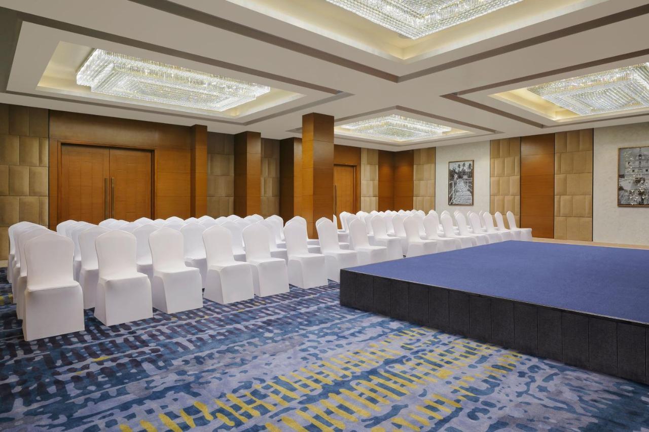 Fairfield By Marriott Goa Calangute Hotell Exteriör bild