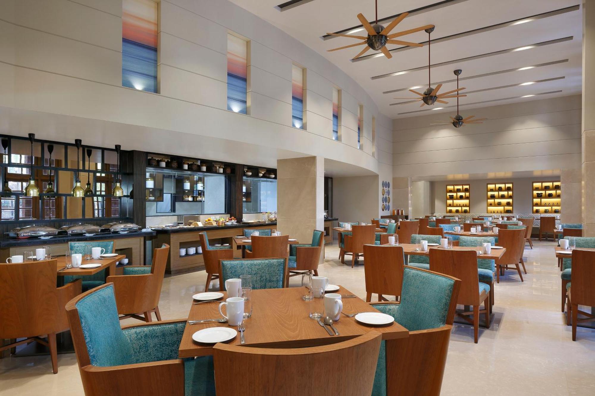 Fairfield By Marriott Goa Calangute Hotell Exteriör bild